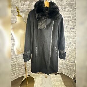 Via Spiga Black Pea Coat with Faux Fur Collar
